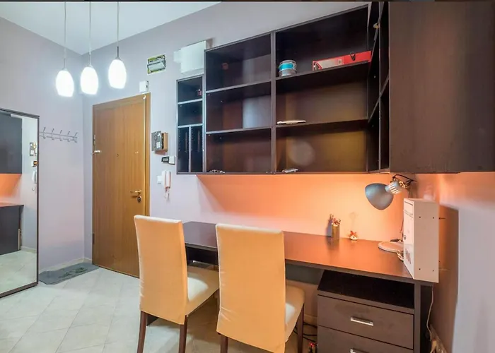 Moll Apartment