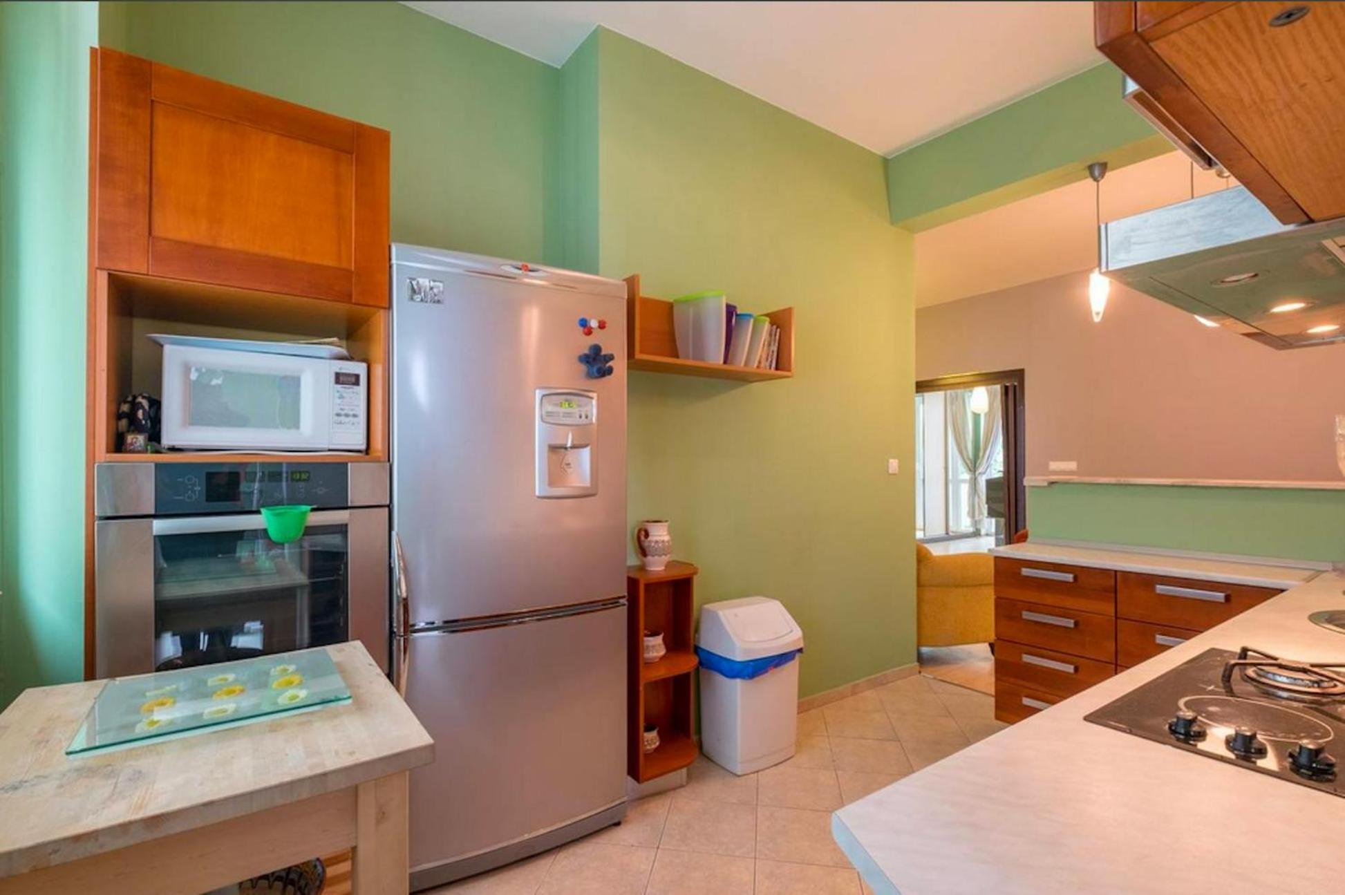 Apartment Moll